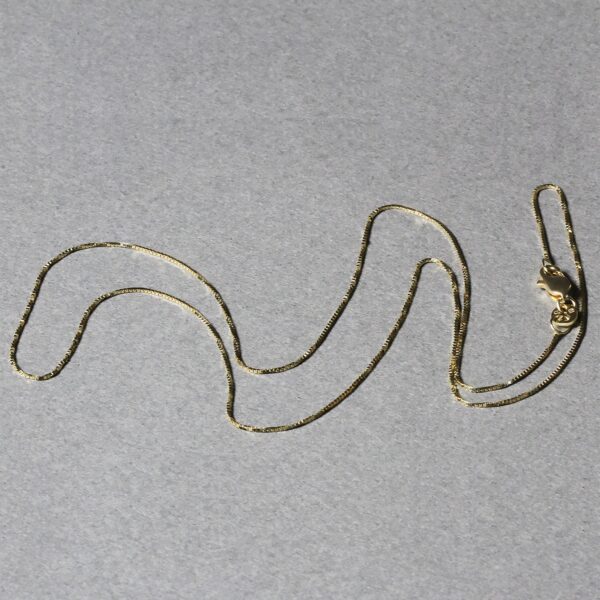 14k Yellow Gold Classic Box Chain (0.60 mm) - Image 5