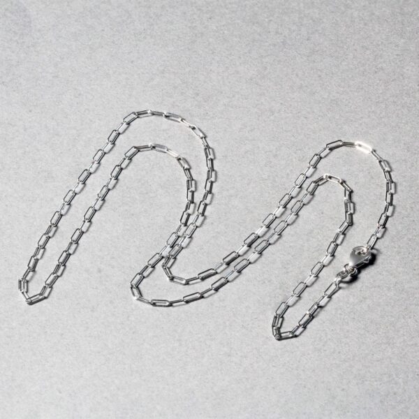 18K White Gold Fine Paperclip Chain (1.50 mm) - Image 5