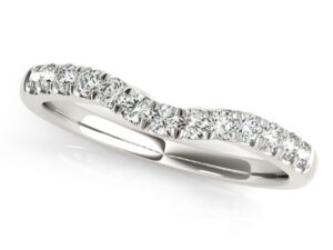 14k White Gold Diamond Curved Design Wedding Band (1/4 cttw)