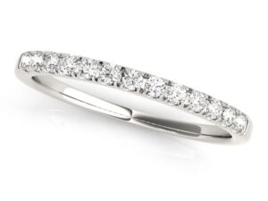 14k White Gold Timeless Diamond Wedding Ring (1/5 cttw)